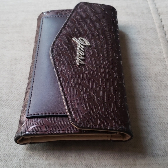 Guess Wallet - Picture 3 of 4
